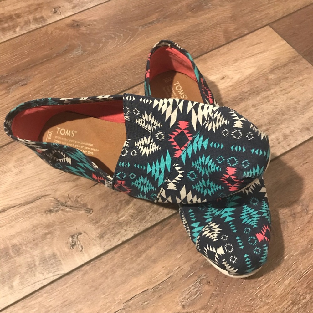 TOMS Canvas Shoes